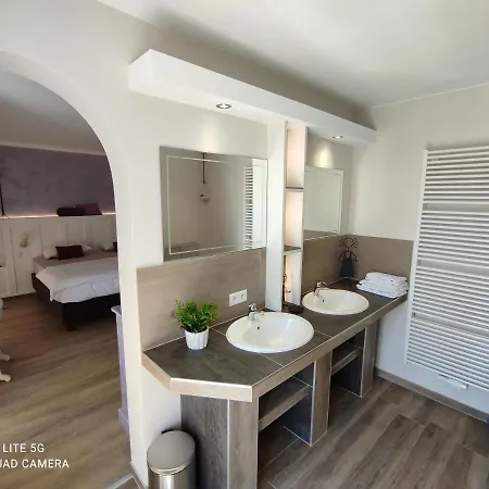 La Gerarie Μπαστόν